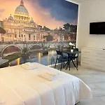 Elena Rome